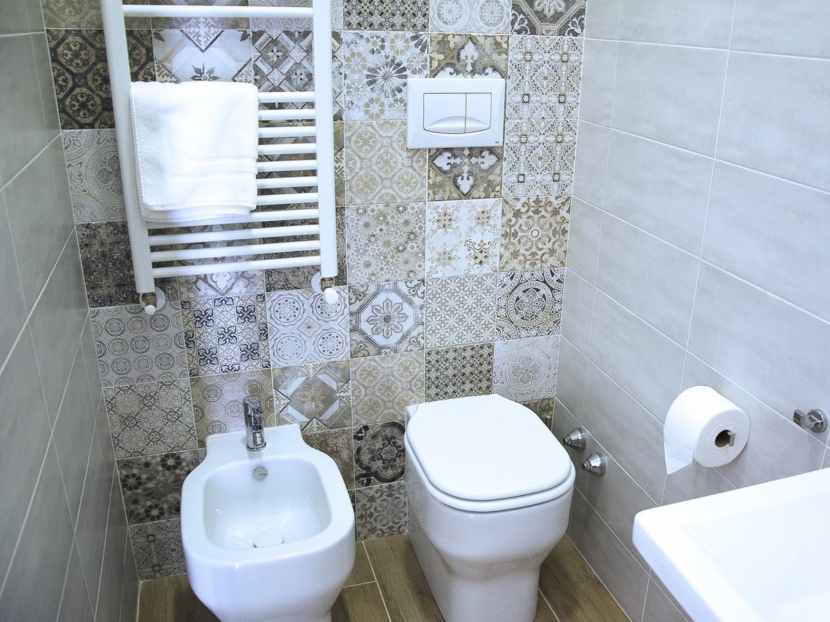 Duca70 Suite Home Taranto Exterior foto