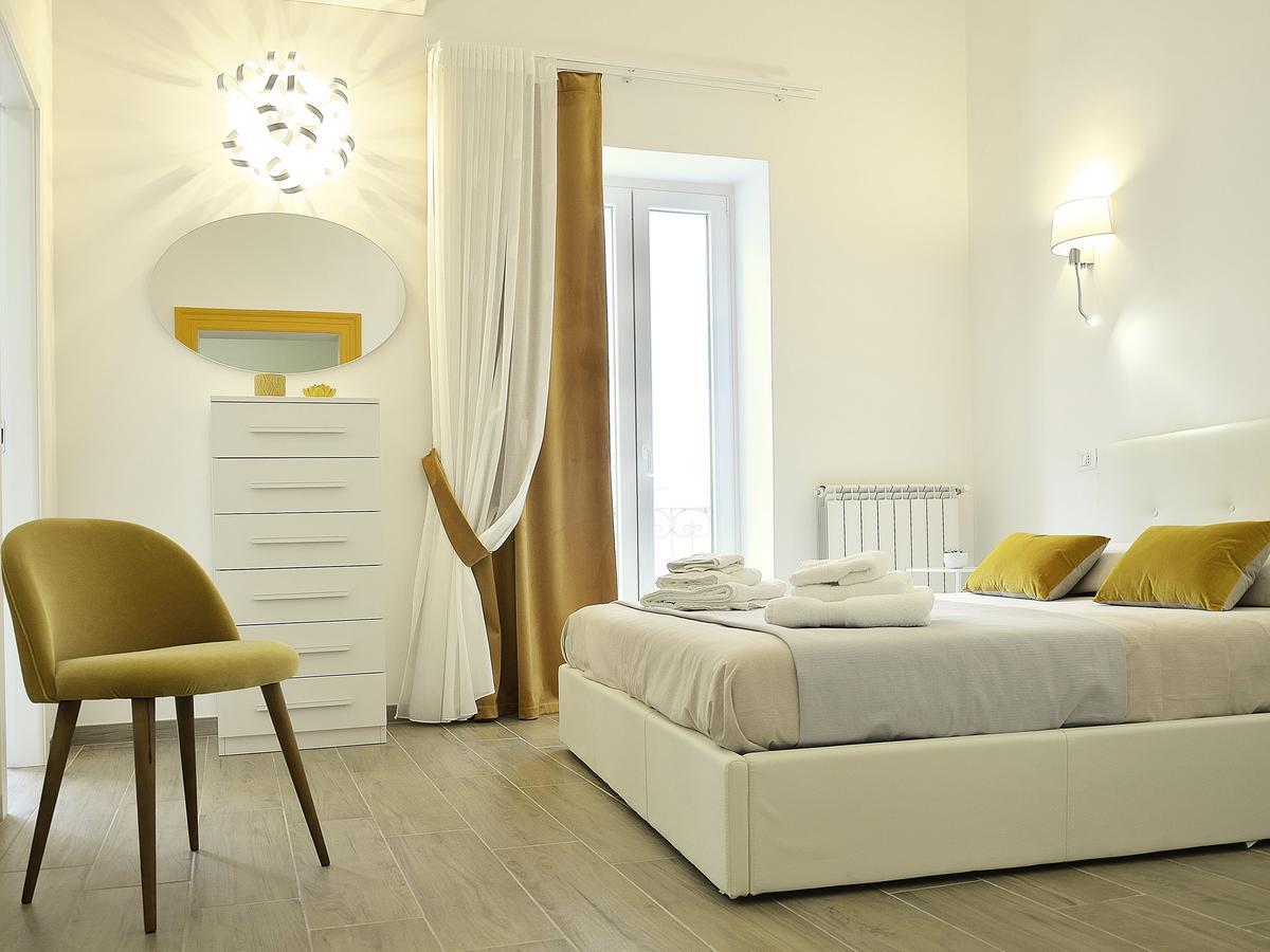 Duca70 Suite Home Taranto Exterior foto